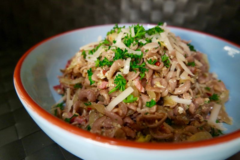 1 KASTANJE FUSILLI CARBONARA