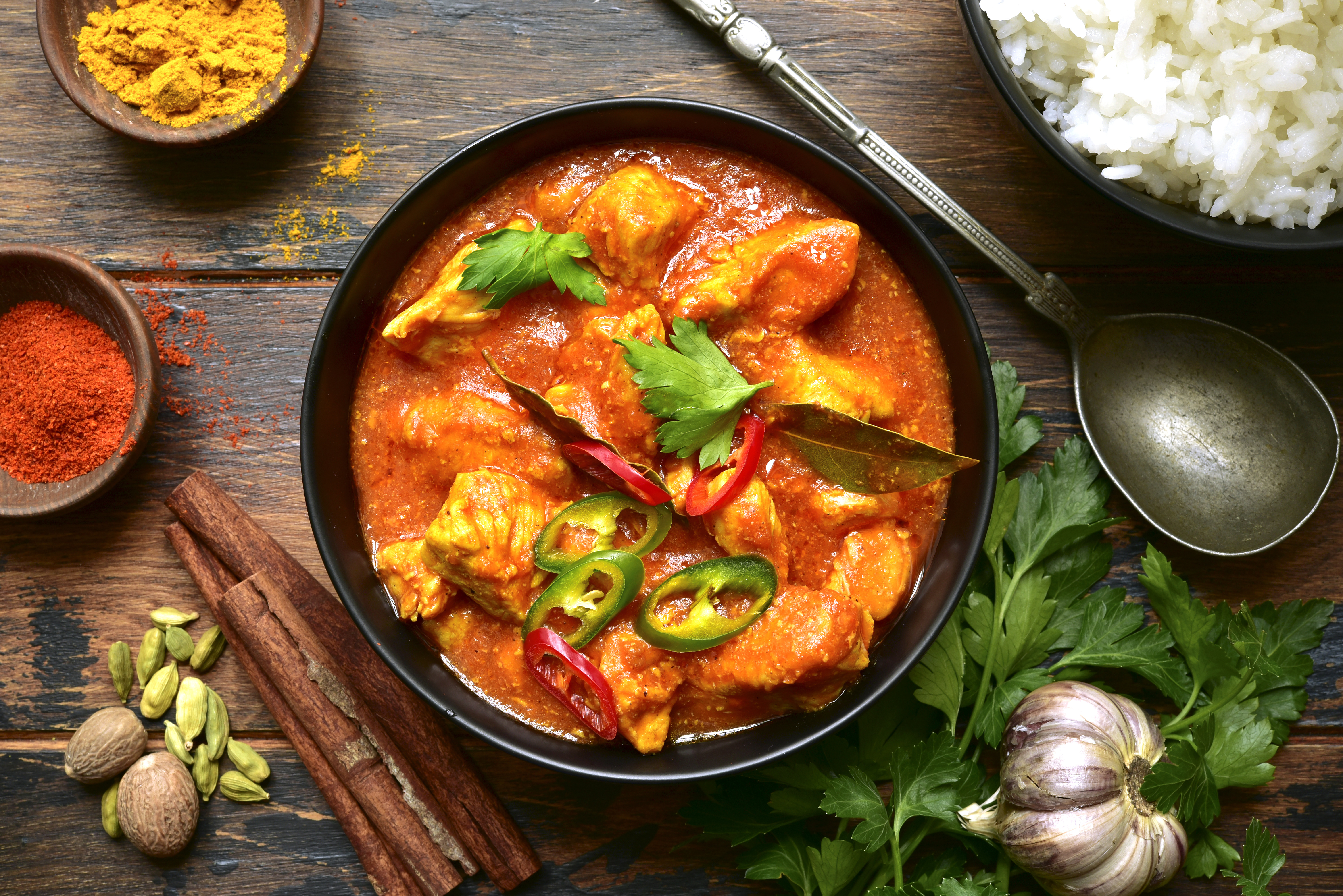 kiprendang KIP RENDANG MET KOMKOMMER IN'T ZUUR 