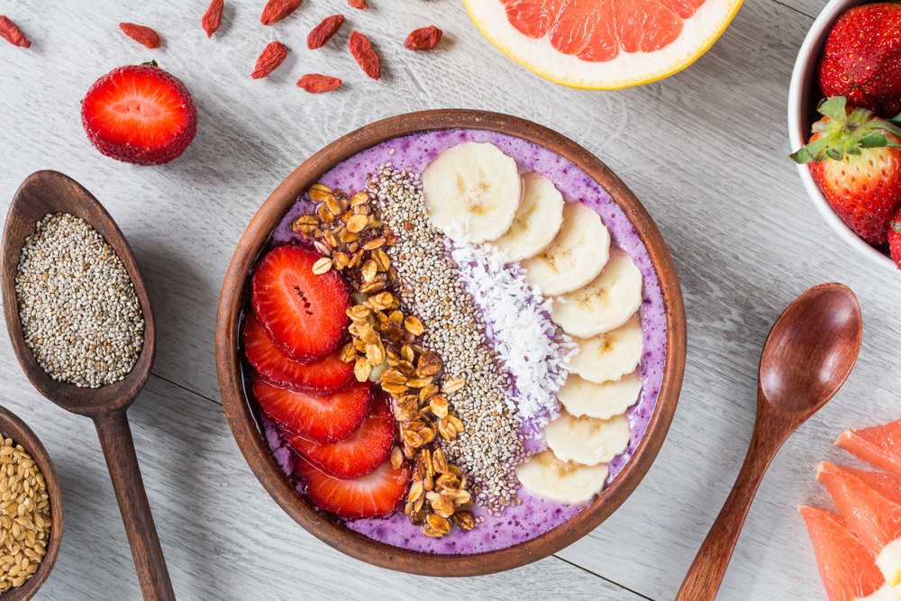 Smoothie_bowl Strawberry-Banana Smoothie Bowl with Chia Seeds