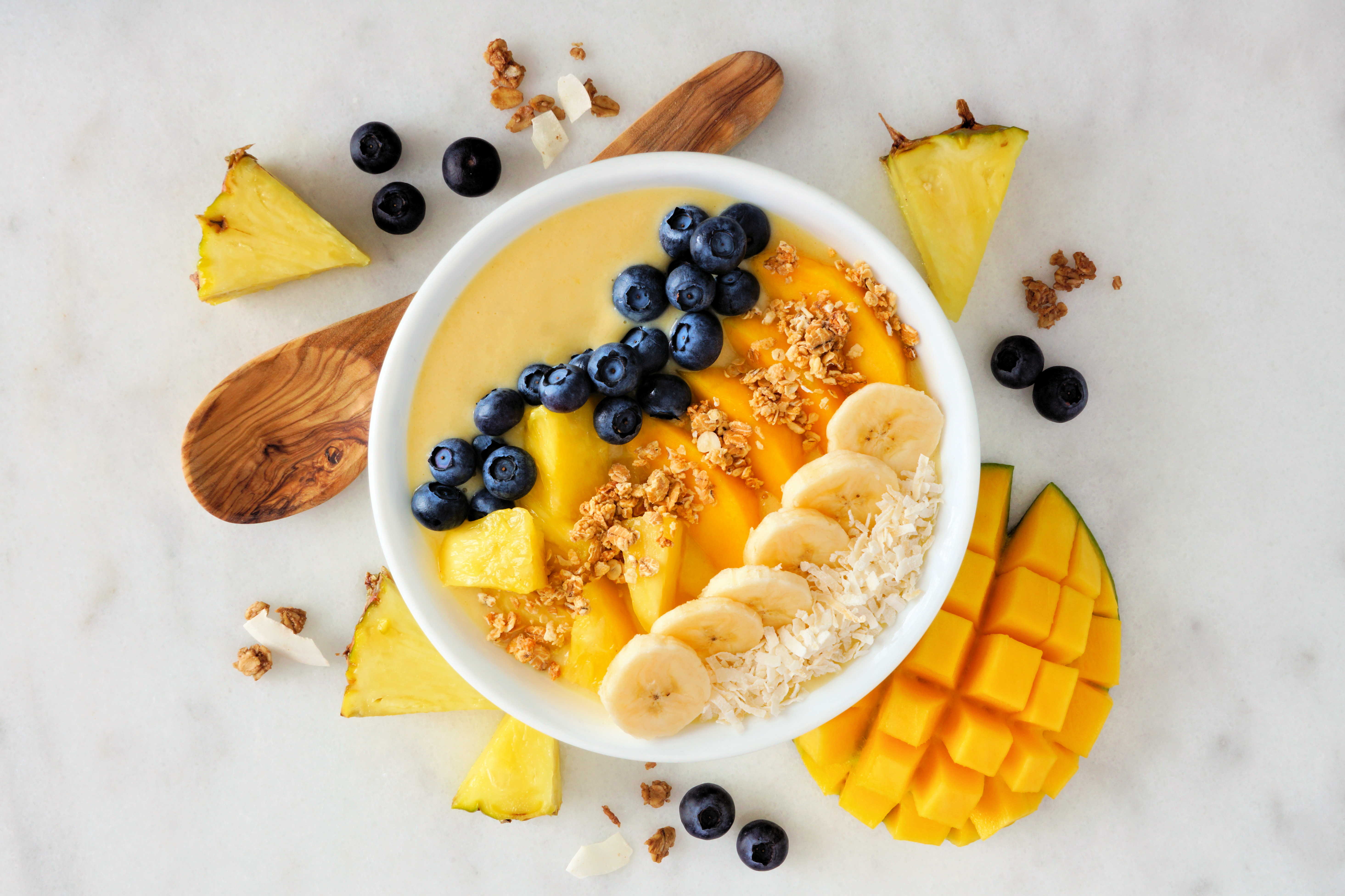 ananasmangosmoothiebowl Tropical Sunrise Smoothie Bowl 