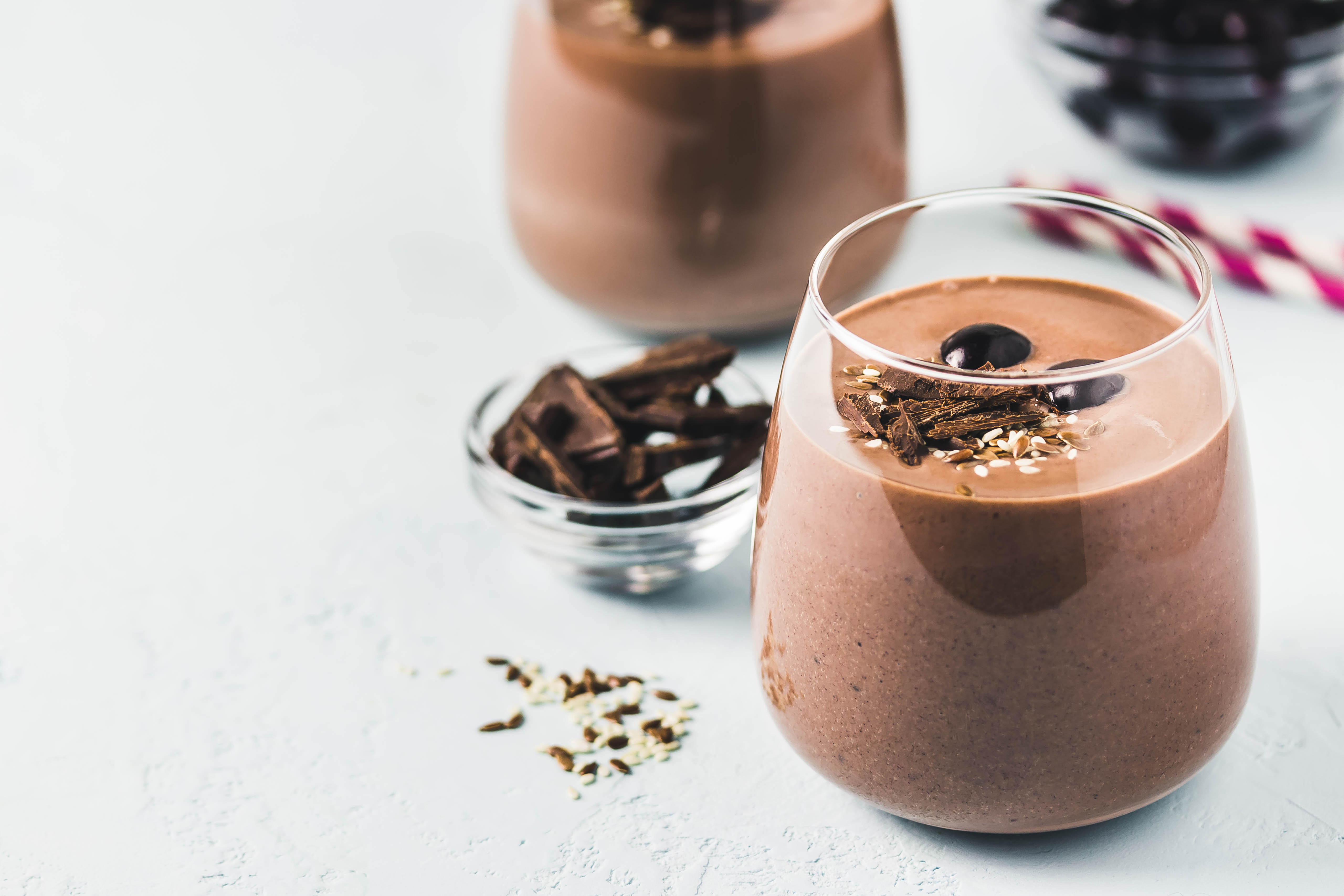 chocolate_chia_smoothie CHOCOLATE CHIA DETOX SMOOTHIE 