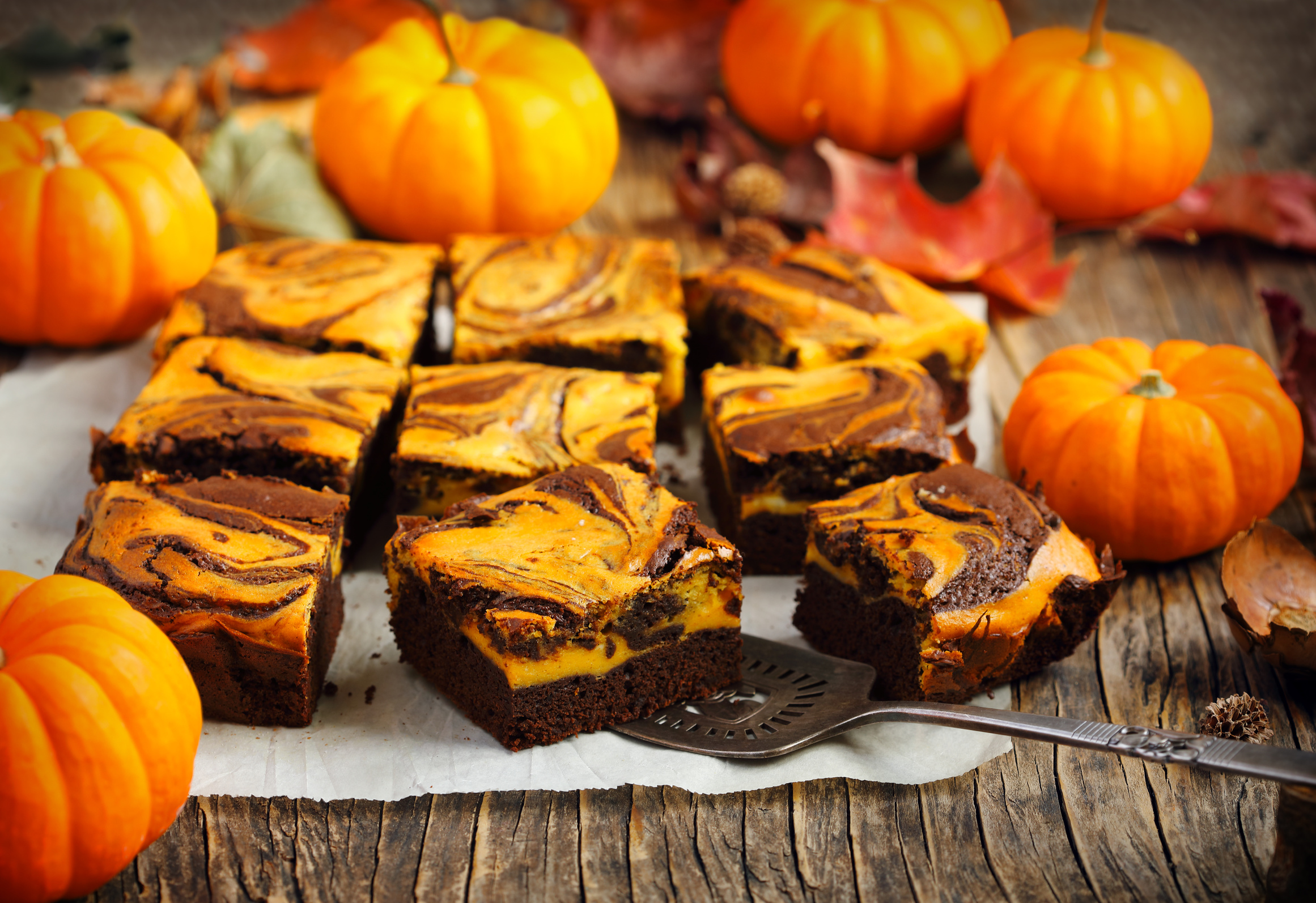 pompoen-brownies CHOCOLATE PUMPKIN BROWNIES