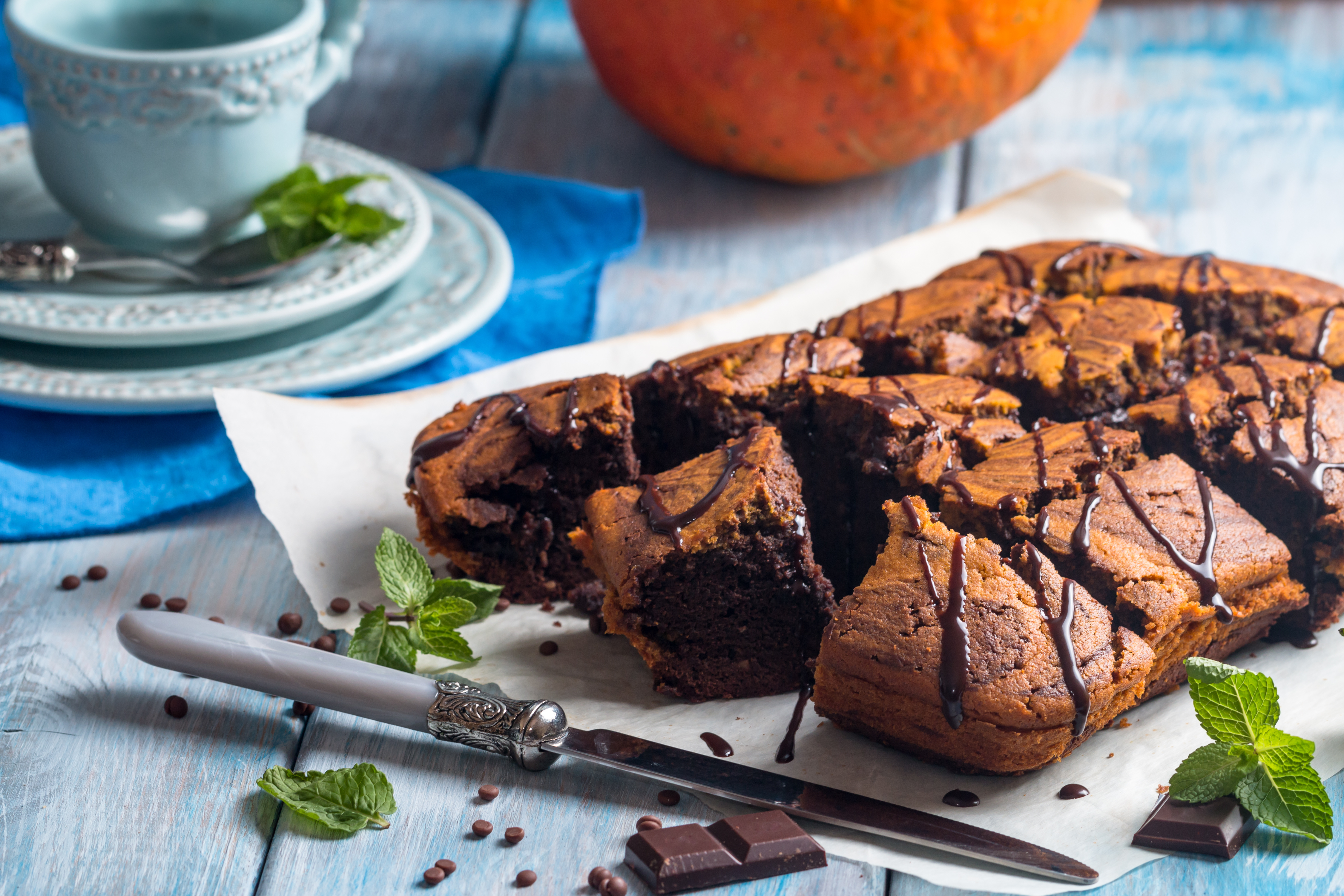 PUMPKIN BROWNIES WITH A CHOCOLATE SWIRL 