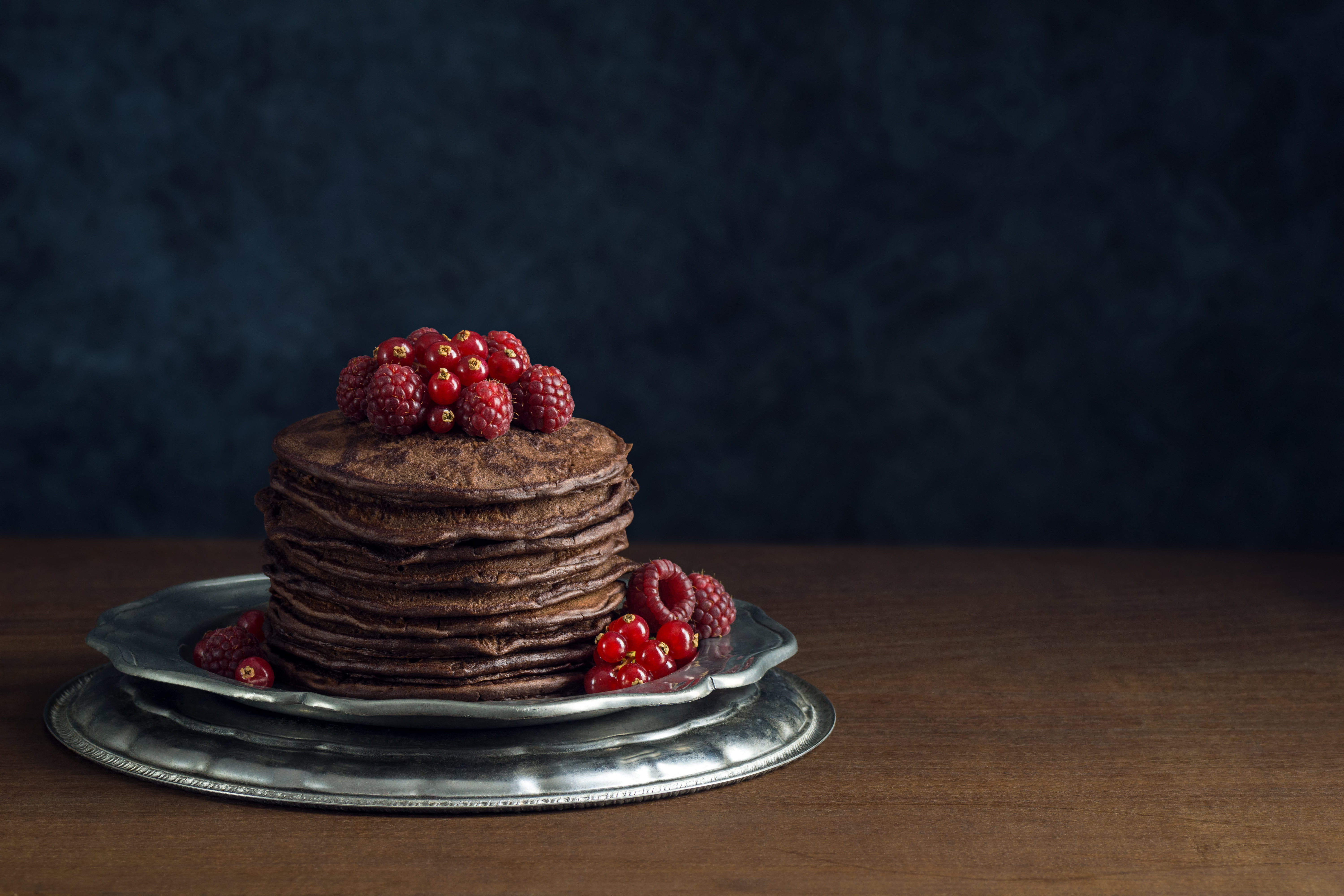 CHOCOLADE PANNENKOEKEN MET ROOD FRUIT