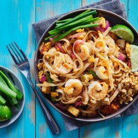 PAD THAI MET KNOFLOOK GARNALEN 