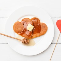 VEGAN BANANA PANCAKES